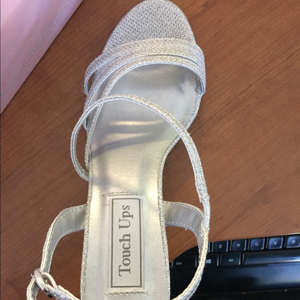 Size 5.5 Prom shoes never worn!!